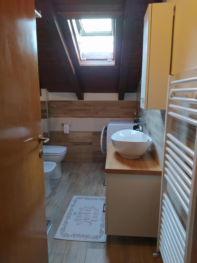 La Mansarda di Sabina. Apartment Fiera Di Primiero Bagian luar foto